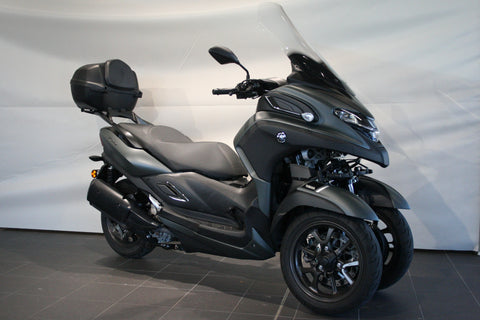 YAMAHA TRICITY 300