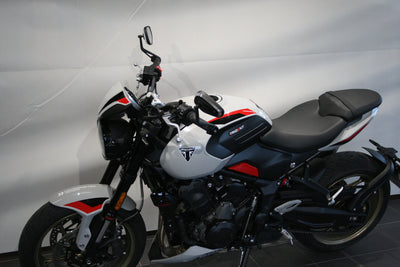 TRIUMPH TRIDENT 800
