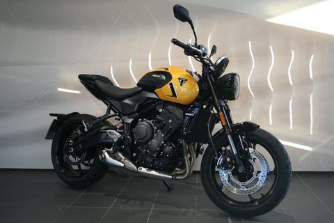TRIUMPH TRIDENT 660