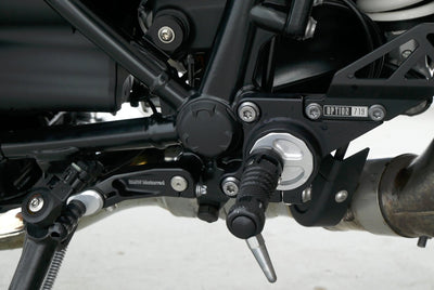 BMW R NINE T