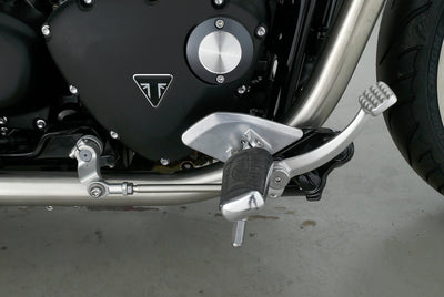 TRIUMPH BONNEVILLE BOBBER
