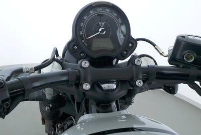 TRIUMPH BONNEVILLE BOBBER