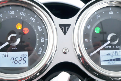 TRIUMPH BONNEVILLE T120  BLACK
