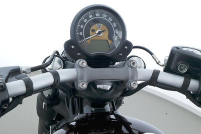 TRIUMPH BONNEVILLE BOBBER