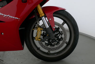 TRIUMPH DAYTONA 675