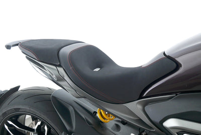 DUCATI X DIAVEL V4