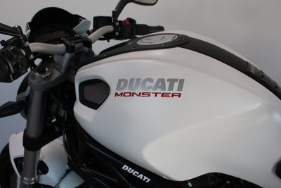 DUCATI MONSTER 696 ABS
