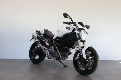 DUCATI MONSTER 696 ABS