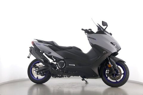 YAMAHA TMAX 560
