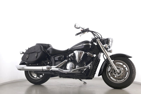 YAMAHA XVS 1300 A MIDNIGHT STAR