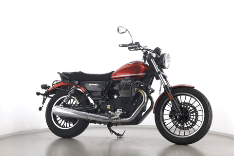 MOTO GUZZI V9 ROAMER